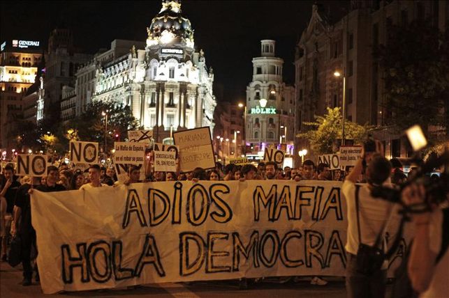 calle-Madrid-mafia-hola-democracia_EDIIMA20131005_0360_14