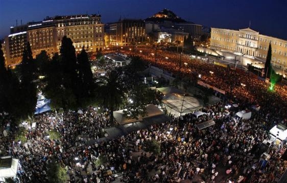 manifestacion-en-la-plaza-syntagma-en-atenas_234091